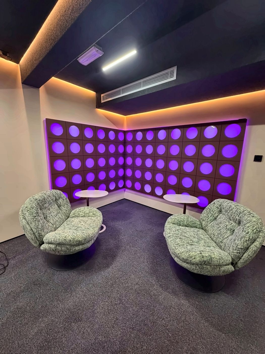 The Glow Lounge